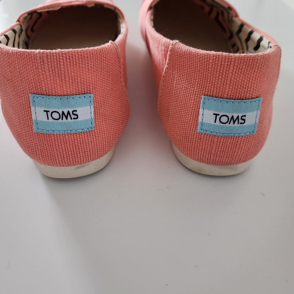 NWT Toms pink alpargata shoes Size 7 - Picture 5 of 8